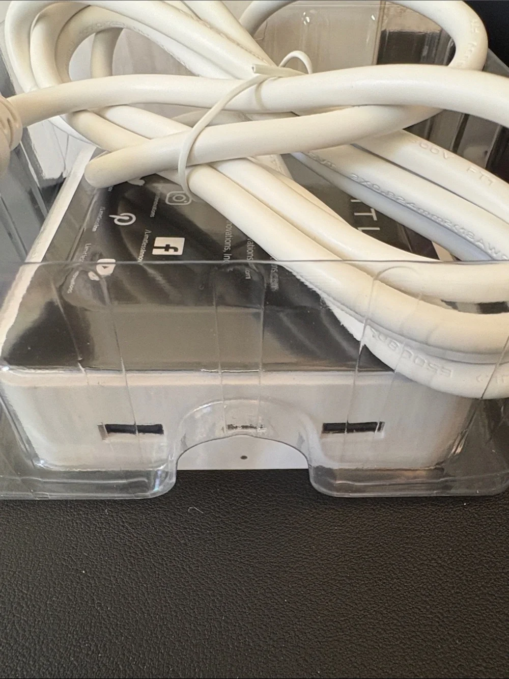 Limitless PowerPro 5-Device Charger - White NWOT
